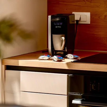 Bayview Apartment *